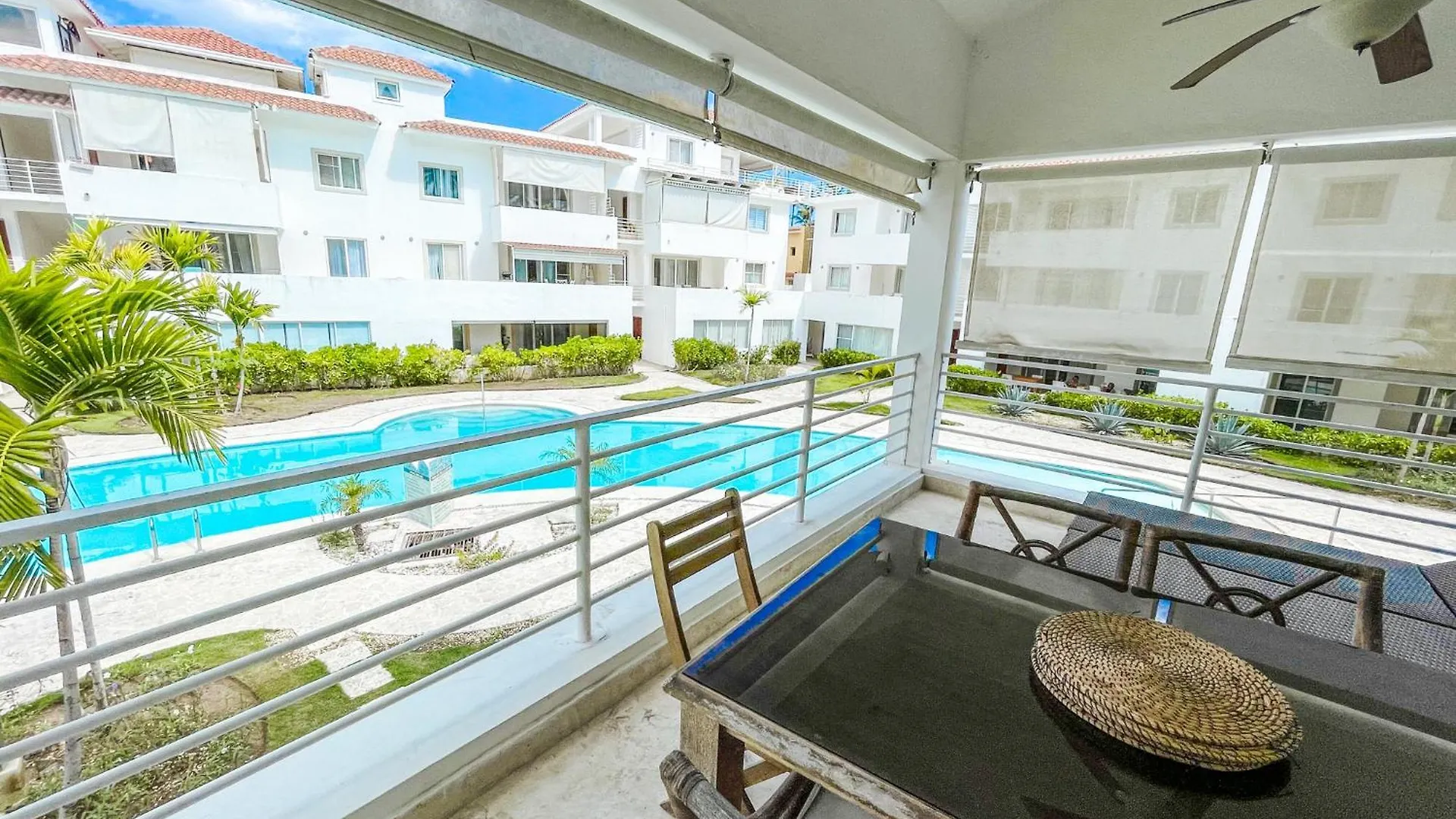 Skyline Ocean Breeze Hotel With View Los Corales Bbq Wifi Beach Club & Spa Punta Cana