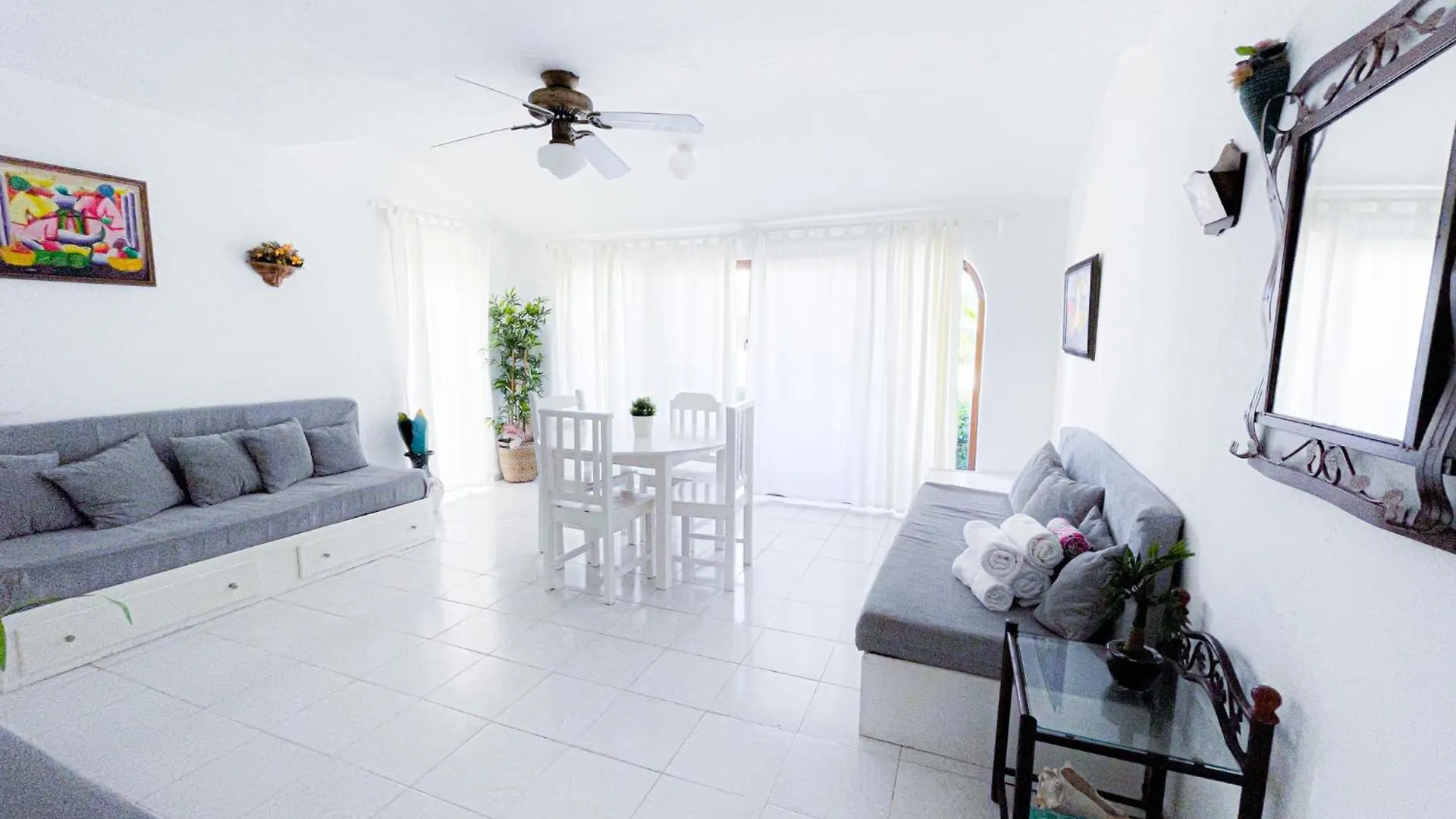 Skyline Ocean Breeze Hotel With View Los Corales Bbq Wifi Beach Club & Spa Punta Cana
