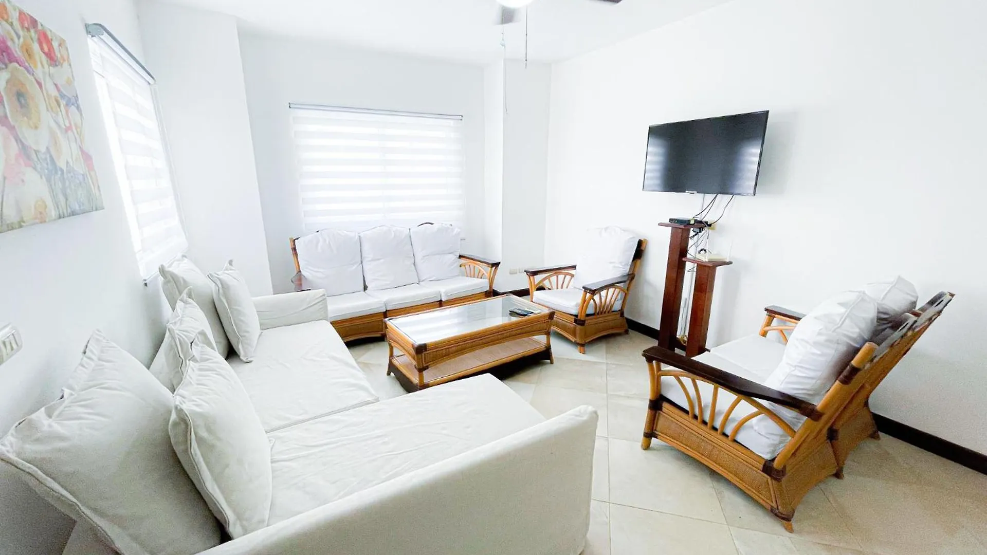 Skyline Ocean Breeze Hotel With View Los Corales Bbq Wifi Beach Club & Spa Punta Cana