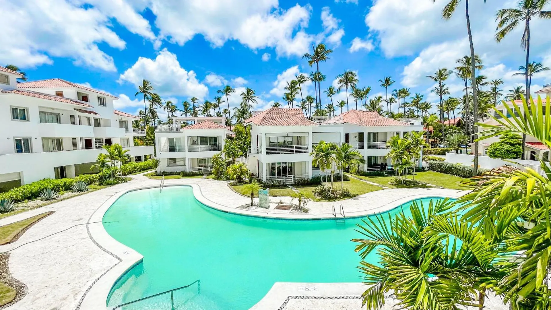 Skyline Ocean Breeze Hotel With View Los Corales Bbq Wifi Beach Club & Spa Punta Cana
