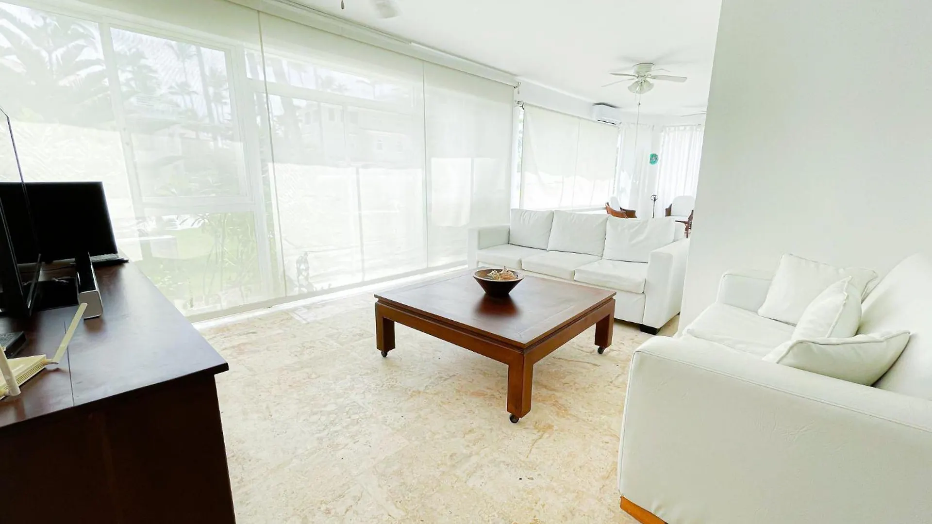 Skyline Ocean Breeze Hotel With View Los Corales Bbq Wifi Beach Club & Spa Punta Cana 5*,